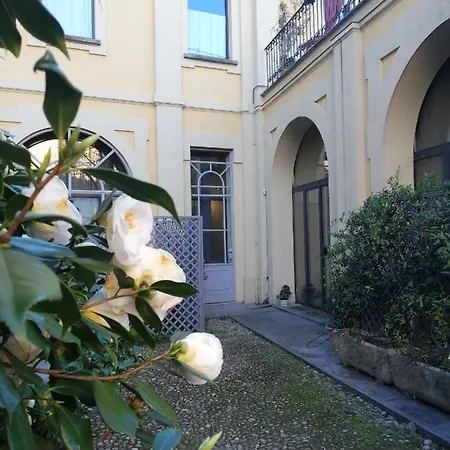 Nocleg ze śniadaniem Lisander And Terrace 4*