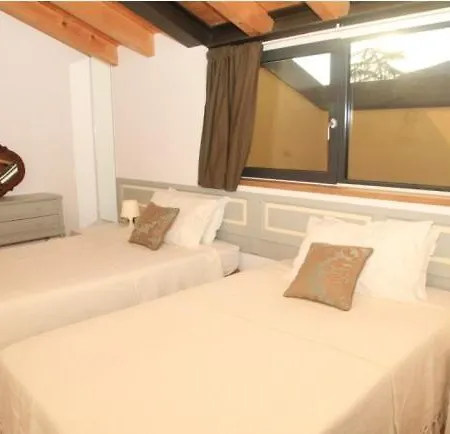 Lisander And Terrace 4*